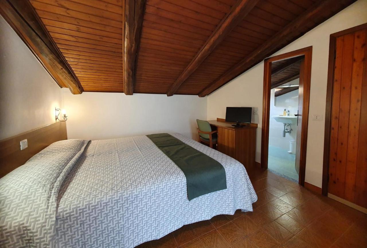 Altavilla Albergo Meuble Tirano Exterior photo