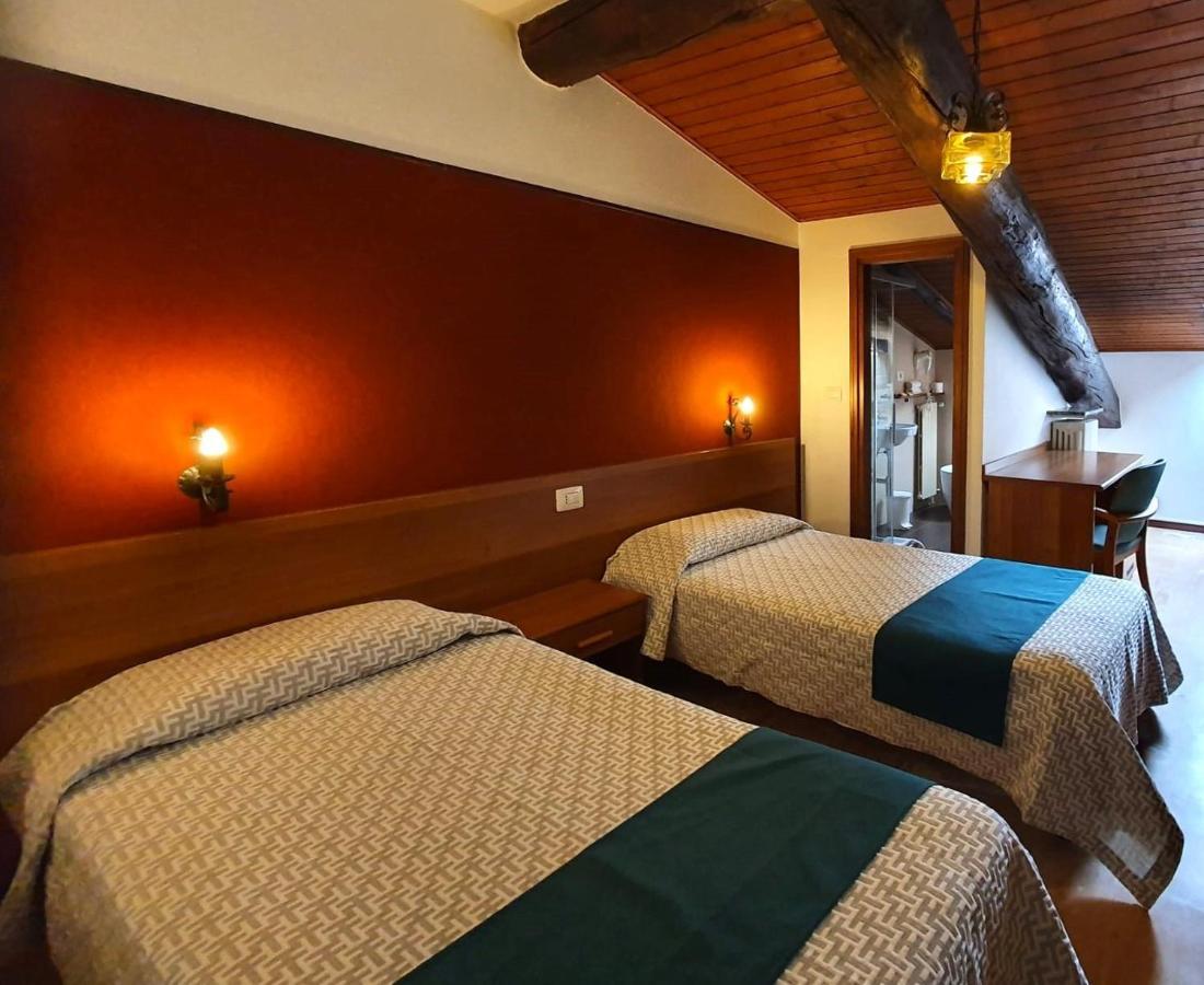 Altavilla Albergo Meuble Tirano Exterior photo